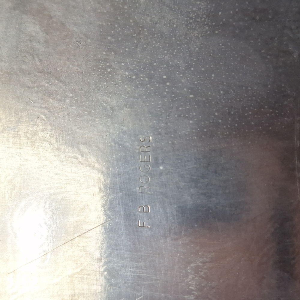 Elegant Silver Rectangular Serving Tray - Picture 4 of 4